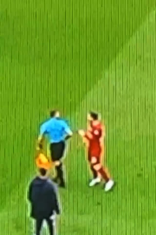 Sportcast 10.04.2023: Лайнсмен ударил Робертсона локтем